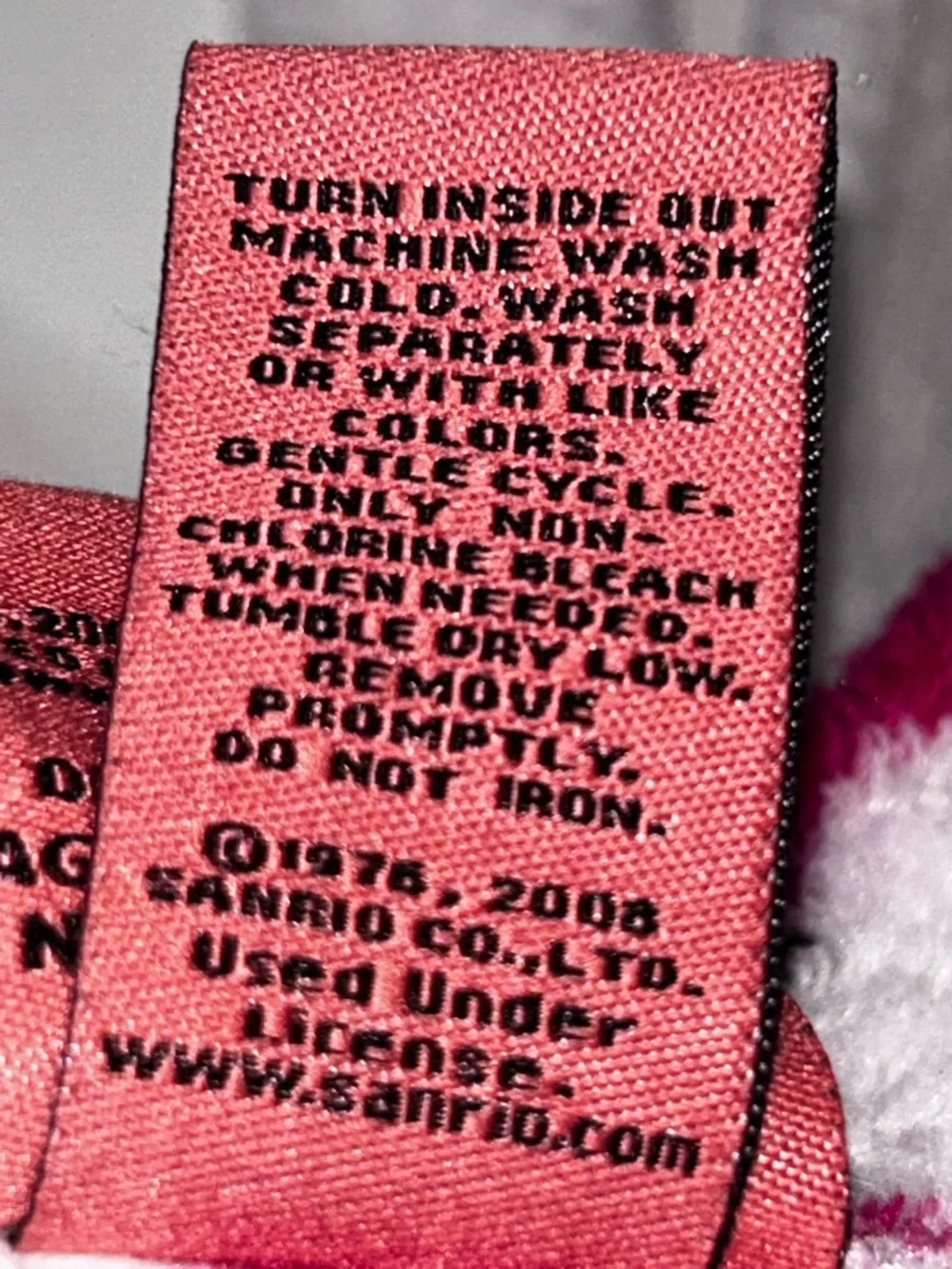 Hello Kitty Sanrio Pink Wrap Robe Towel Size Small Medium 2008 Rare